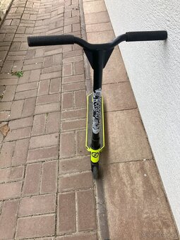 Predám detskú freestyle kolobežku OXELO - 2