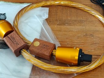 Napájací kábel dĺžka 2 metre.. "Nordost Odin Gold" - 2