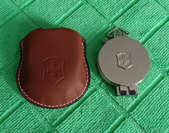 Victorinox hodinky - 2