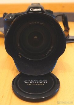 Zrkadlovka CANON EOS 60D s množstvom príslušenstva - 2