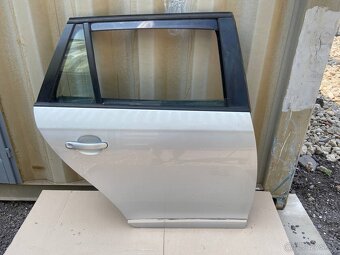 Predám zadne dvere 2x – VW Golf 6 Combi (2009-2012) - 2