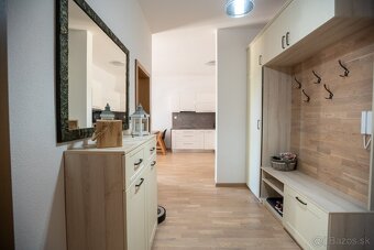 3 izbový byt s balkónom, námestie Iglovia,  Spišská Nová Ves - 2
