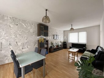 REZERVOVANÉ ZNÍŽENÁ CENA NA PREDAJ RD, veľký pozemok, Jab - 2