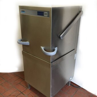 Umývačka riadu Winterhalter PT-M z roku výroby 20152016 so - 2