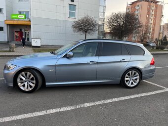 BMW 318D e91 2010 - 2