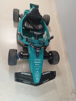 Detské elektrické autíčko Formula Aston Martin - 2