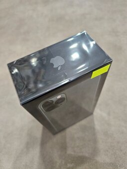 iPhone 11 Pro Max 64GB - 2