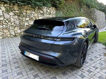 Porsche Taycan 4 Cross Turismo, Batery performance + - 2