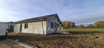 Na predaj NOVOSTAVBA v obci Malé
Ripňany - 419m2 - 2