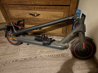 Xiaomi Electric Scooter 4 Pro - 2
