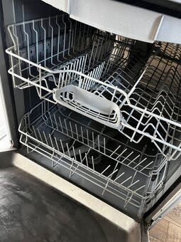 Umývačka riadu Bosch - 2