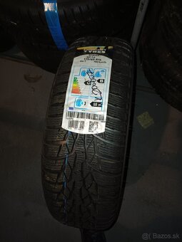 Toyota - zimne kolesa 175/65R15 - 2