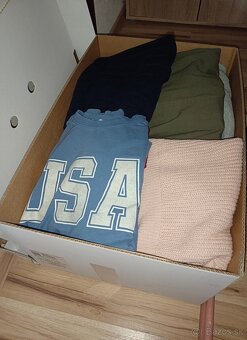 Balík dámskeho oblečenia - 2