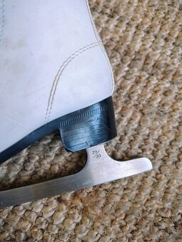 Dievčenské korčule na ľad - 2