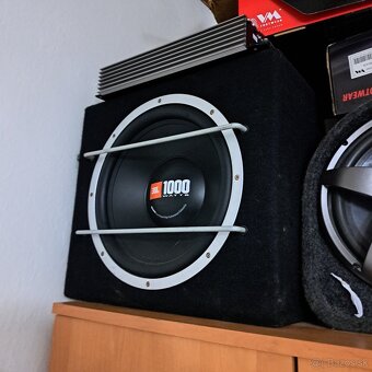 JBL Subwoofer do auta - 2