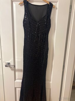 Šaty flutrované čierne - 2