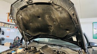 Rozpredám Passat B6 - kompletá predná časť - 2