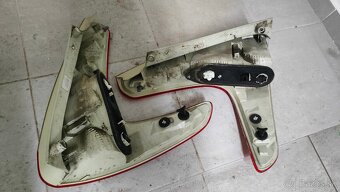 Zadné svetlá Renault Scenic III - 2