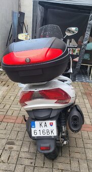 Skuter kymco 700i - 2