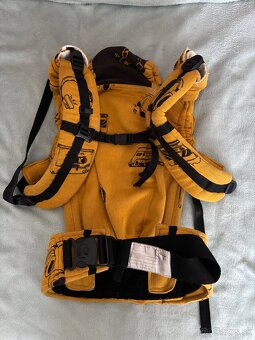 Ergonomicky nosic Moyo Classa - 2