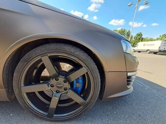 VW PASSAT R36 - 2