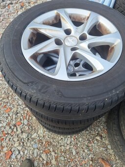 185/65R15 Peugeot 4x108 - 2