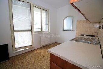 PREDAJ 1 izb BYT 41m2 s balkónom J.Krála Partizánske - 2