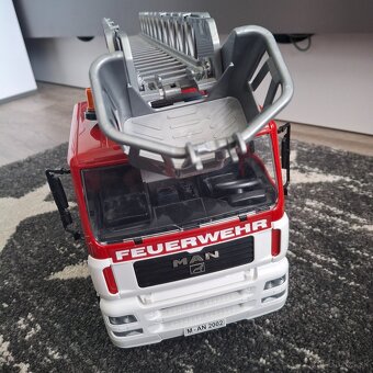 Hasicske auto bruder man - 2