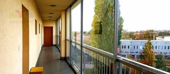 REZERVOVANÉ Pekný, priestranný a slnečný 2 izbový byt v N - 2
