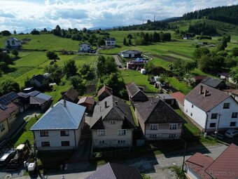 Rodinný dom s veľkým pozemkom v obci Liptovské Sliače - 2