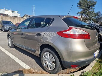 Renault Megan hatchback - 2