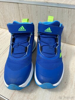 Predám zimné tenisky Adidas v. 33 - 2