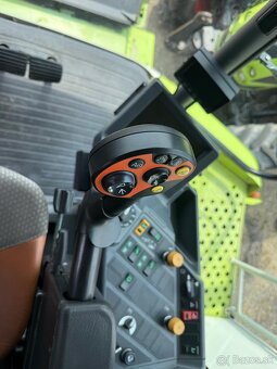 Sklízecí mlátička Claas Lexion 560, žací lišta V750, rok výr - 2