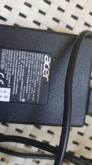 Adaptér pre notebook Acer 19V(7.1A) - 2