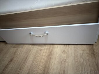 postel s matracom - 2