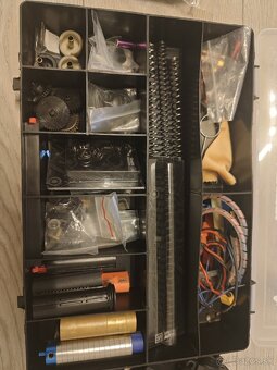 Náhradné diely a drobnosti - 2