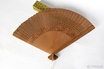 Starožitný drevený vejár v krabičke - 2