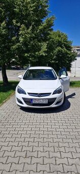 Opel Astra J 1.4 74kw - 2
