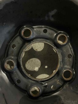 Bmw plecháč 205/55/R16 - 2