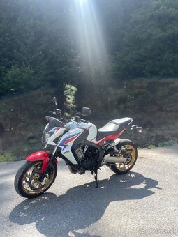 Honda CB650F - Akrapovič - 2