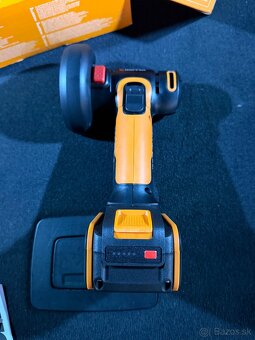 mini uhlová brúska WORX 20V - 2