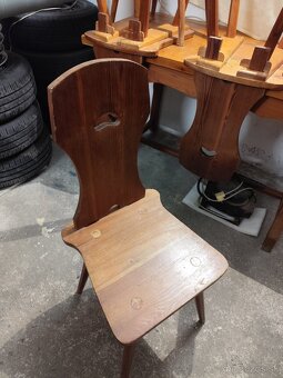 Stôl so stoličkami - 2