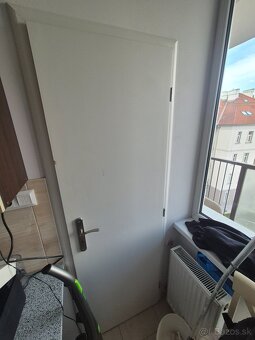 Dver 60 Prave a lave - 2