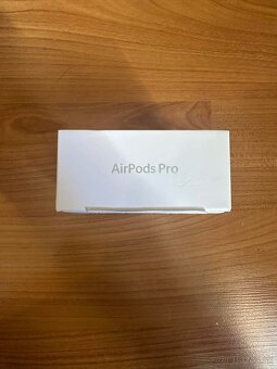 Apple AirPods Pro 3 - 2