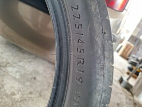 Predám letné pneumatiky Dunlop Sport Maxx RT, 225/45R19 92W - 2