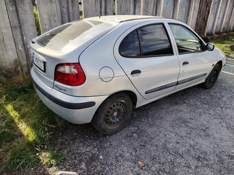 Renault Megane - 2