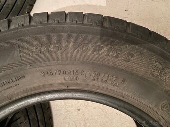 Michelin Agilis 215/70 R15 C - 2
