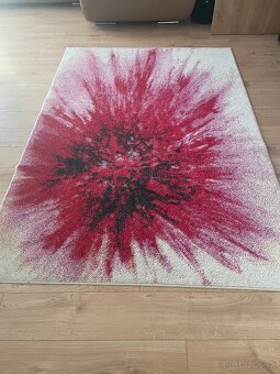 Červeno biely koberec 160x230cm - 2