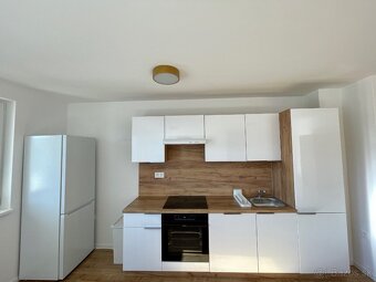 TOPOĽČIANSKA | 2i byt 49 m² + balkón | BA V - Petržalka - 2