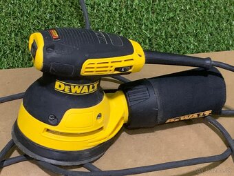 DeWALT DWE 6423 Excentrická brúska 230V (280W/125mm) - 2